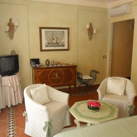 Apartment Elegante Vista Mare I Delfini Di Cala Del Faro Cala Granu
